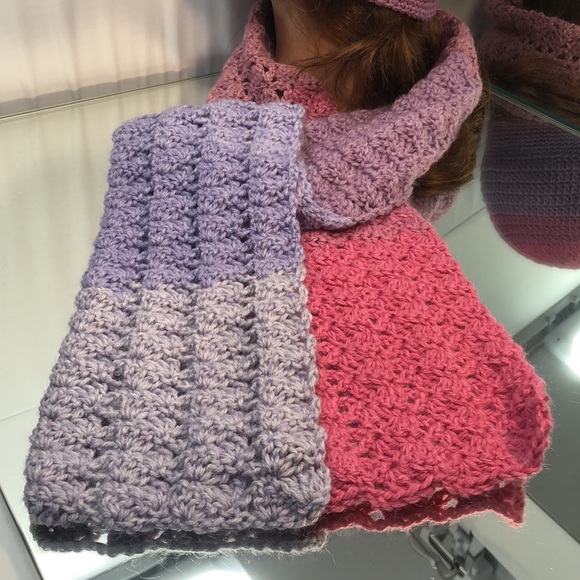 Beanie and scarf set hand crochet new item very soft yarn - Picture 4 of 10